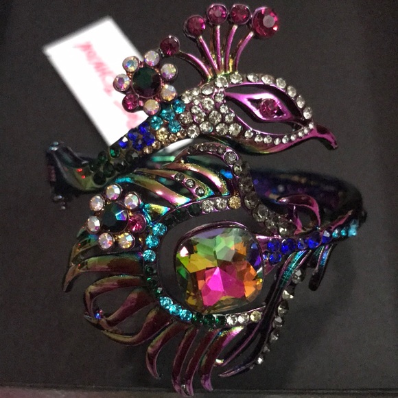 Betsey Johnson Jewelry - 🦚 Peacock Bracelet 🦚